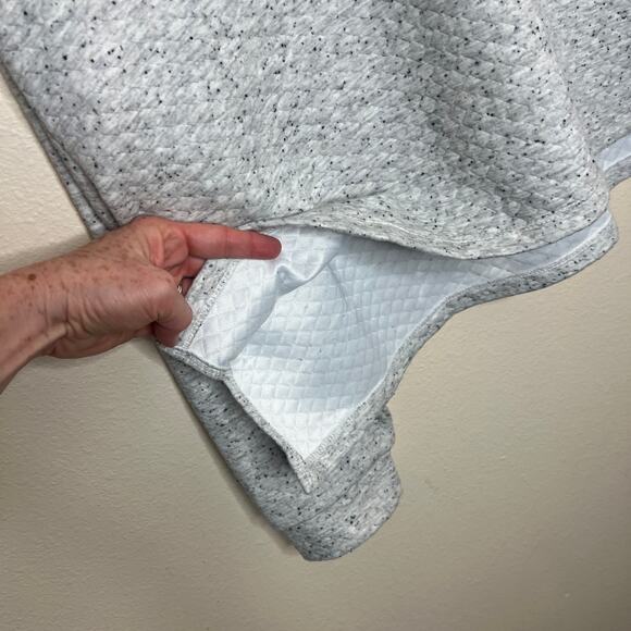 Livi for Lane Bryant Cropped Quilted Light Gray Speckled Pullover 18/20 - Picture 4 of 8